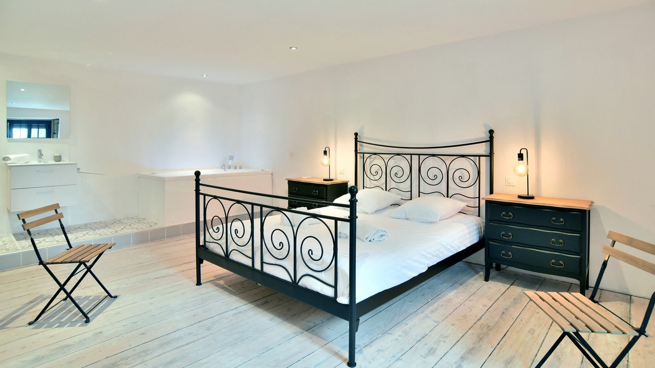 Photo of Bedroom in Saint-Lormel