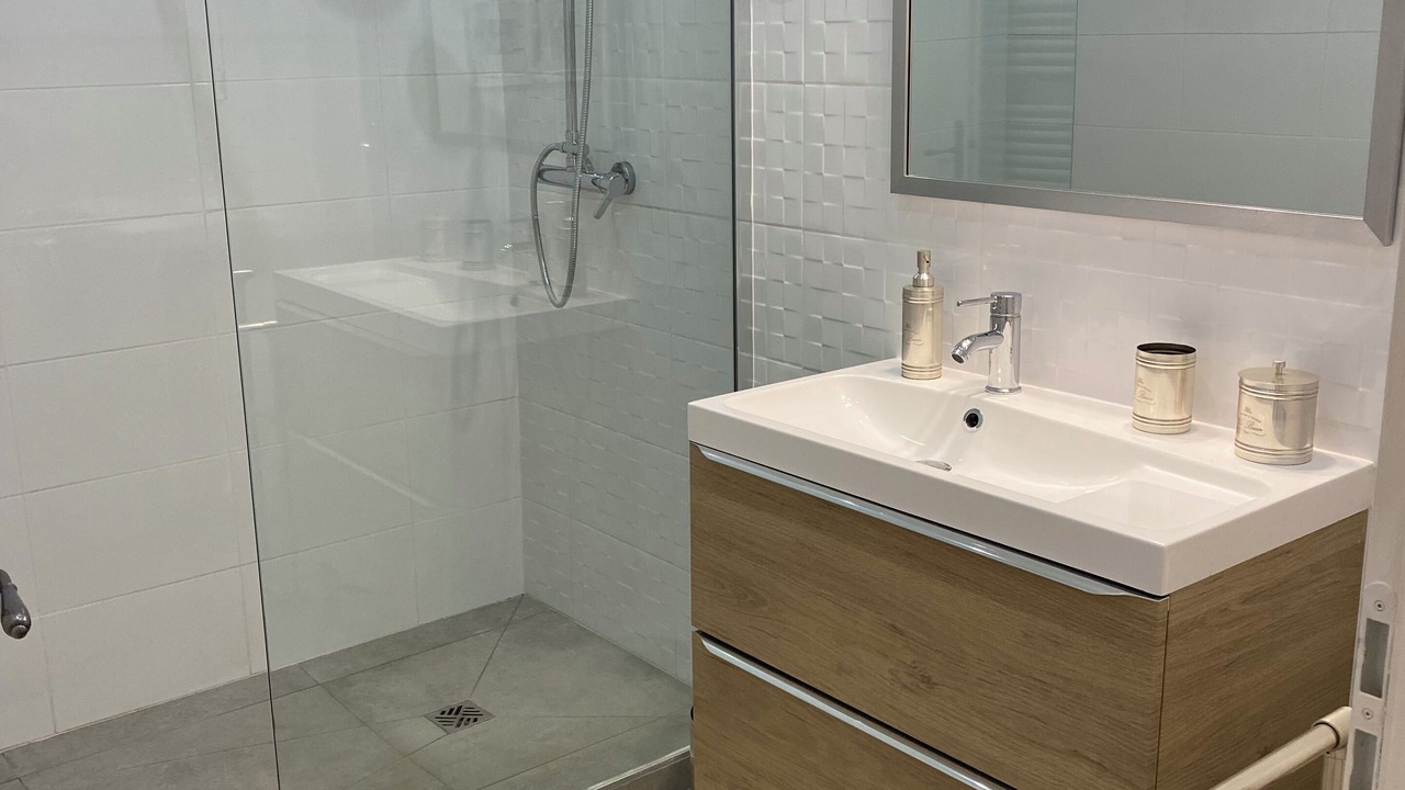 Photo of Bathroom in Perigueux