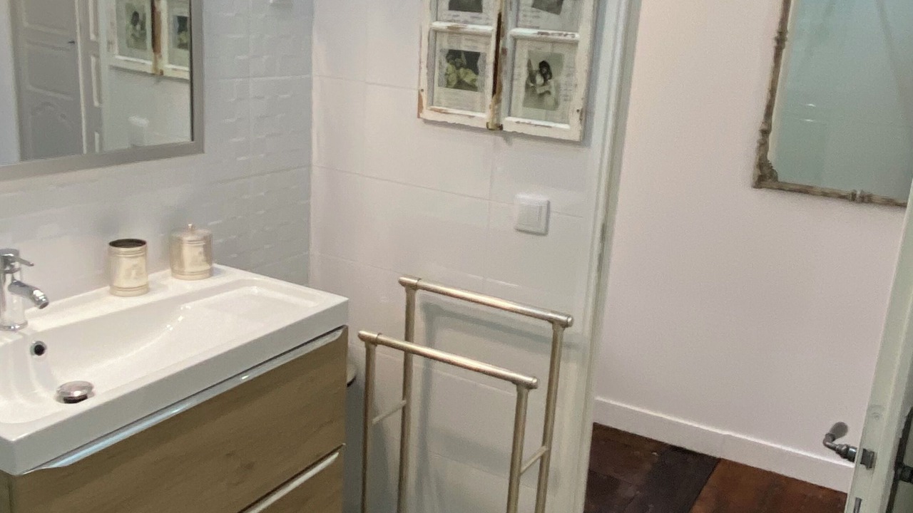 Photo of Bathroom in Perigueux