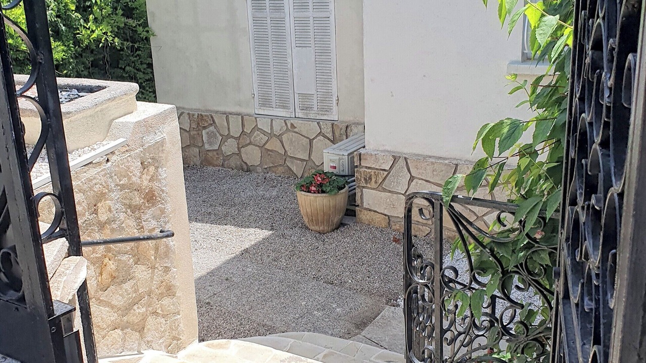 Photo of Outdoor in Sud