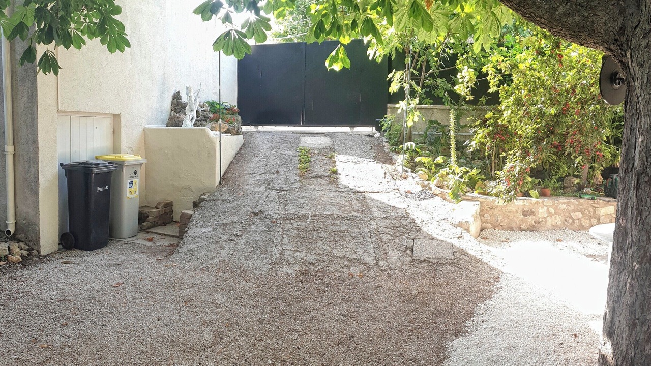 Photo of Outdoor in Sud