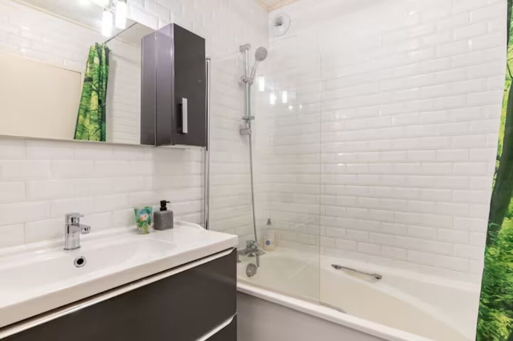 Photo of Bathroom in Charpennes - Charmettes