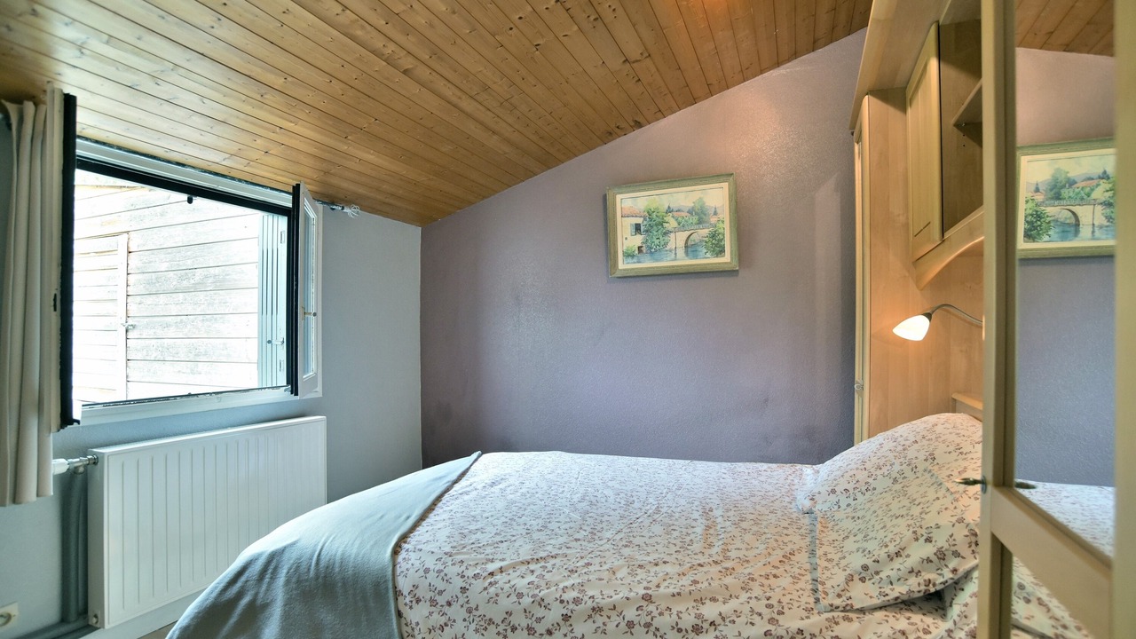 Photo of Bedroom in Plestan