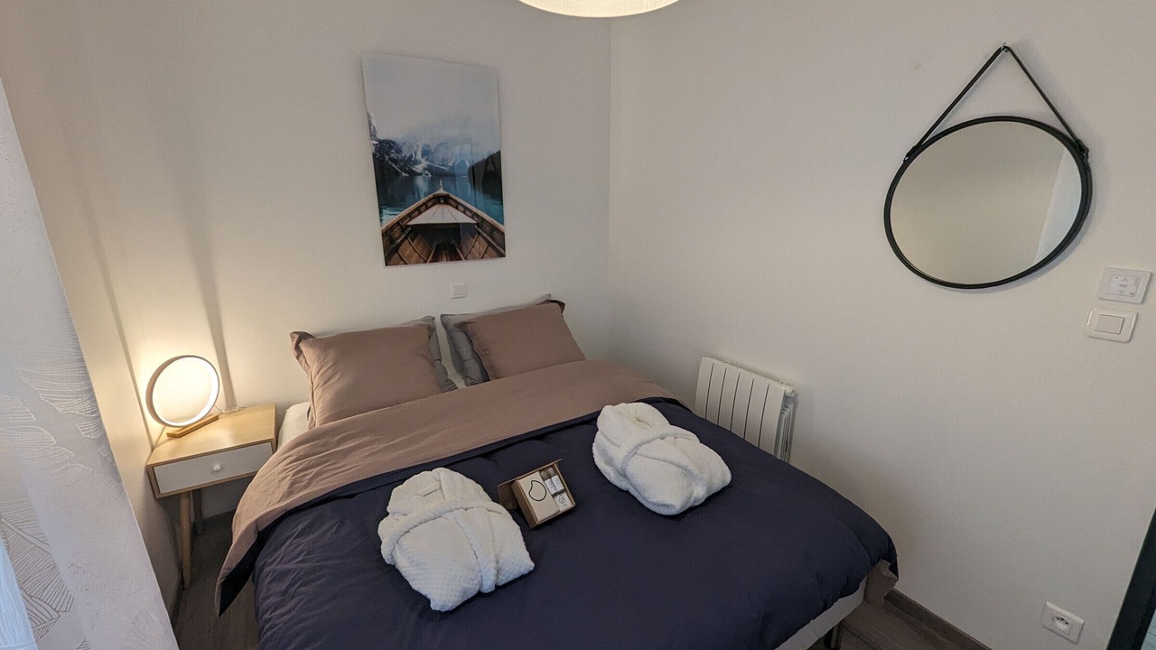 Photo of Bedroom in Curel