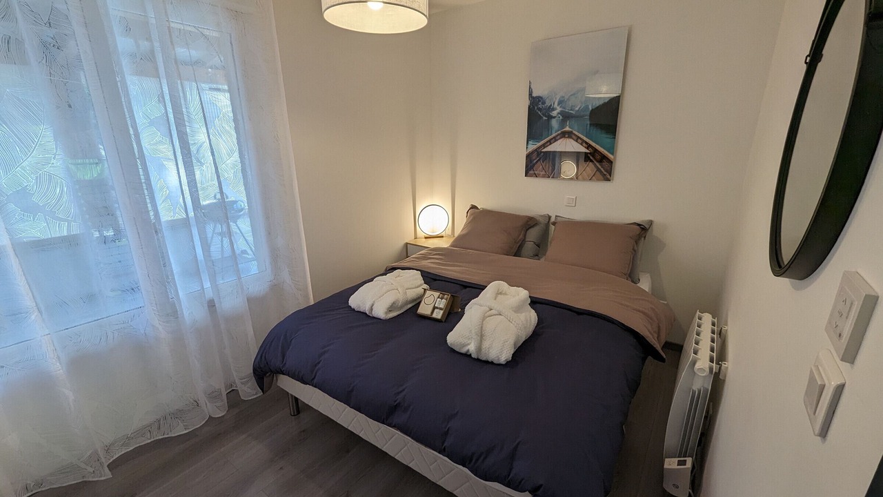 Photo of Bedroom in Curel