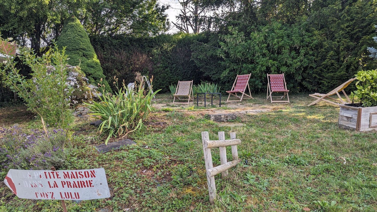 Photo of Outdoor in Curel