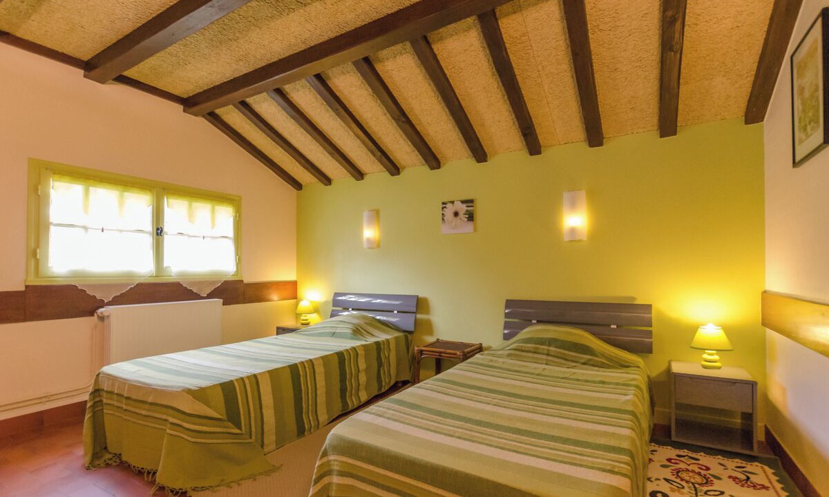 Photo of Bedroom in Saint-Hilaire-sous-Romilly