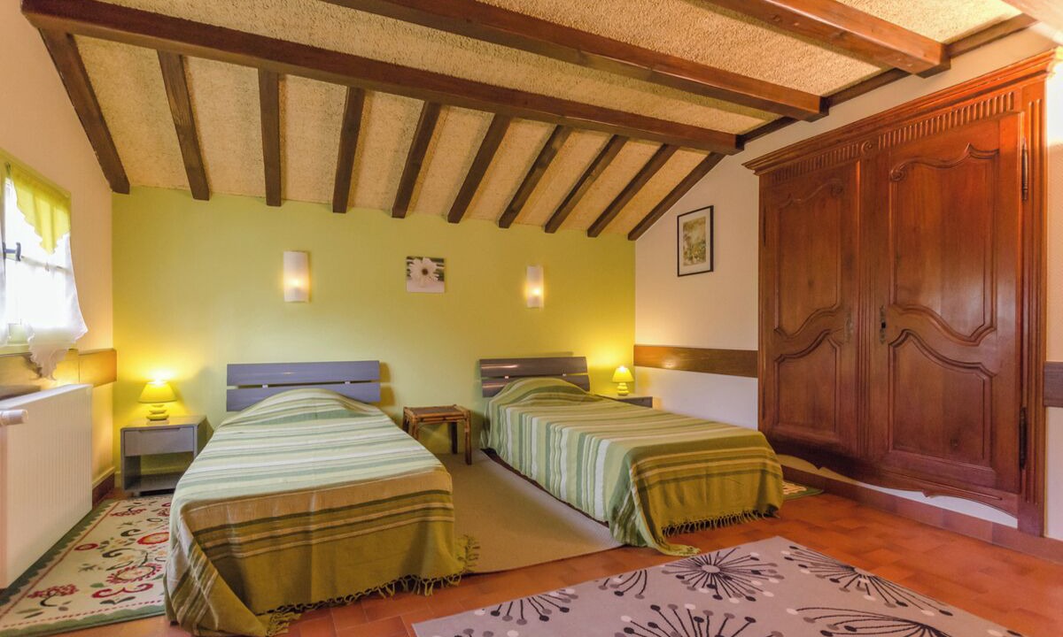 Photo of Bedroom in Saint-Hilaire-sous-Romilly