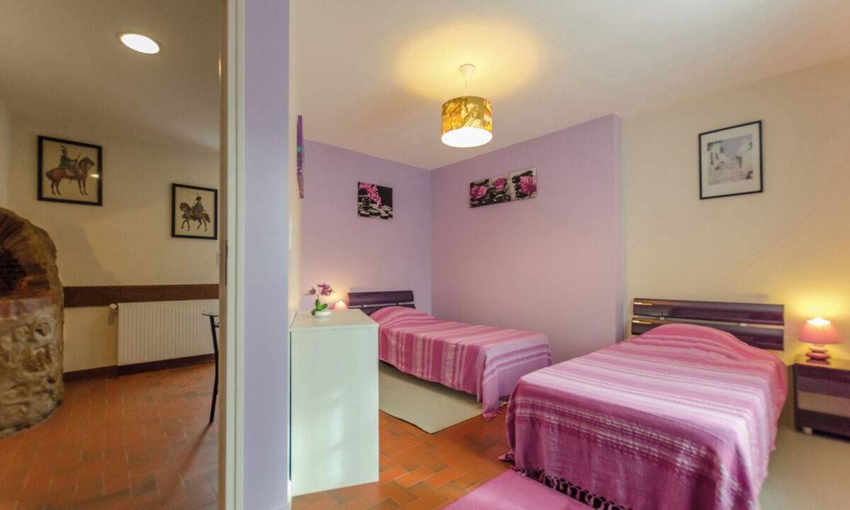 Photo of Bedroom in Saint-Hilaire-sous-Romilly