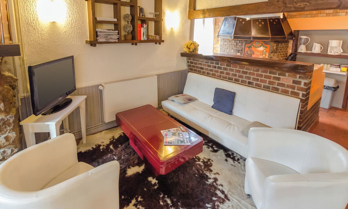 Photo of Livingroom in Saint-Hilaire-sous-Romilly