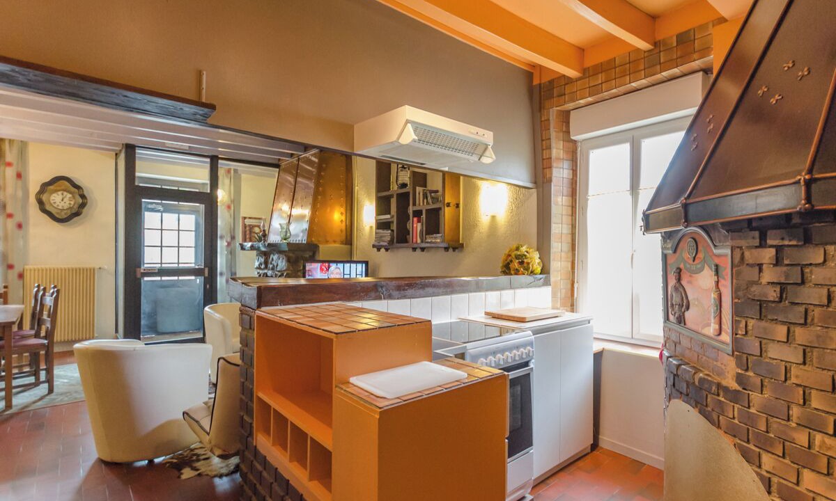 Photo of Kitchen in Saint-Hilaire-sous-Romilly
