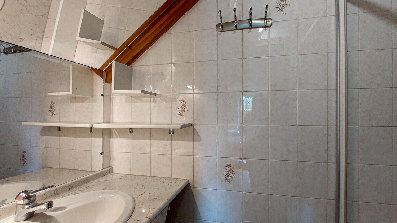 Photo of Bathroom in Boult-aux-Bois