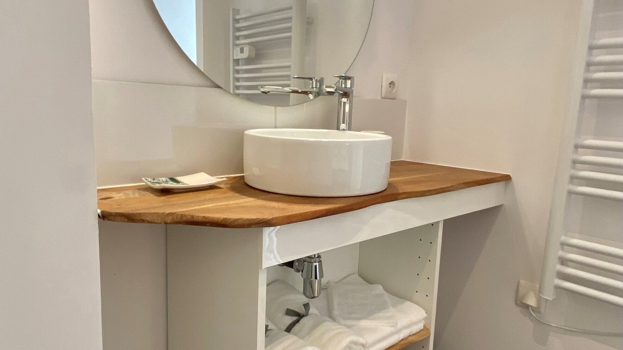 Photo of Bathroom in Lanvallay