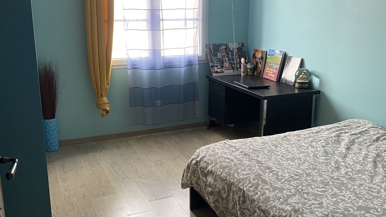 Photo of Bedroom in Meynes