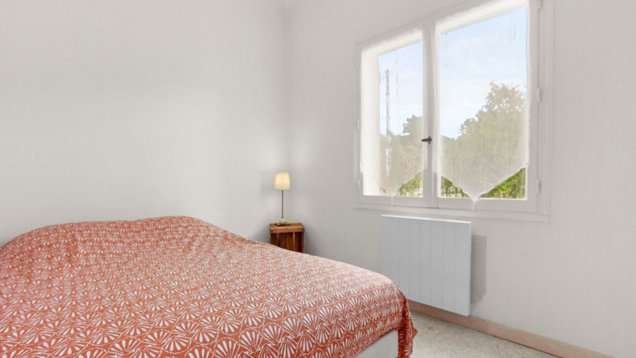 Photo of Bedroom in Peyroules