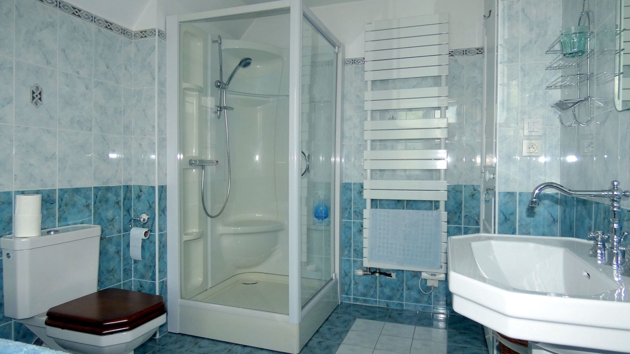 Photo of Bathroom in Dinan