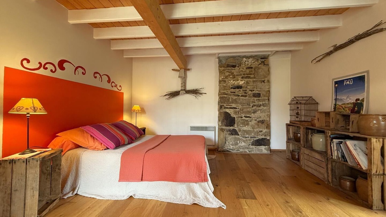 Photo of Bedroom in Lys