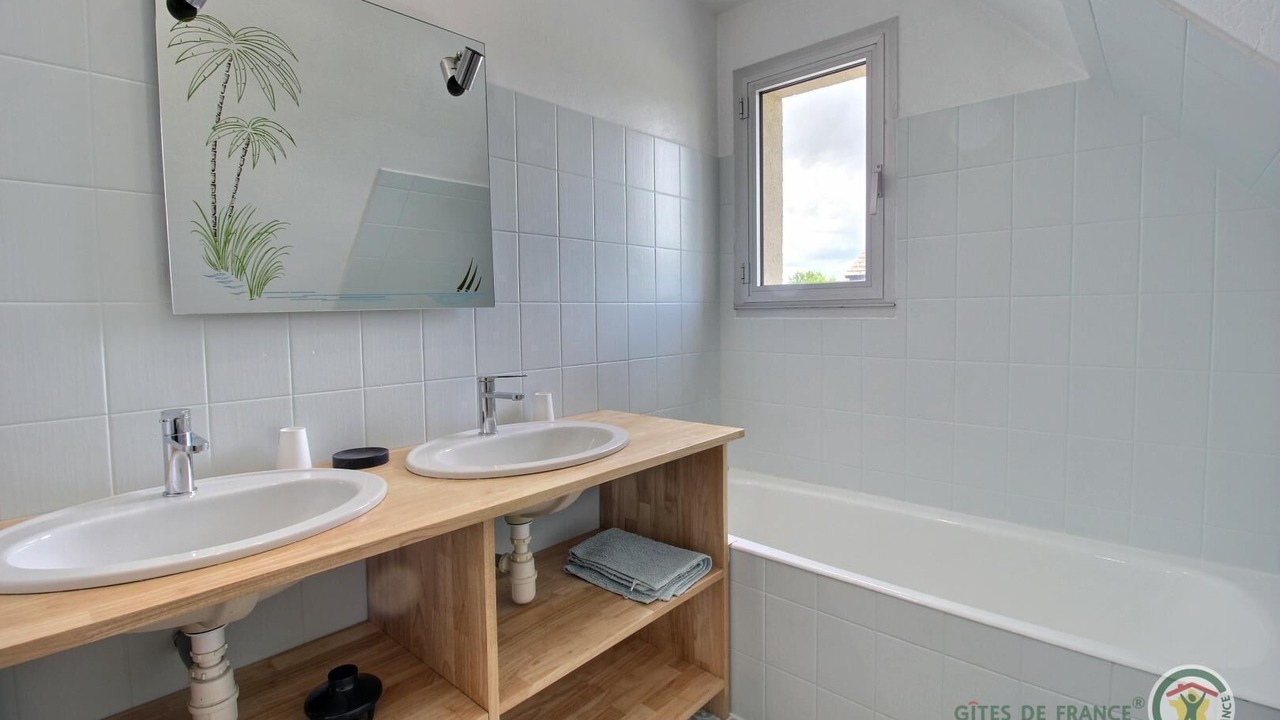 Photo of Bathroom in Plelo