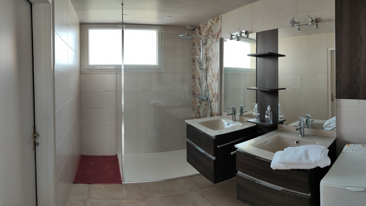 Photo of Bathroom in Mathaux