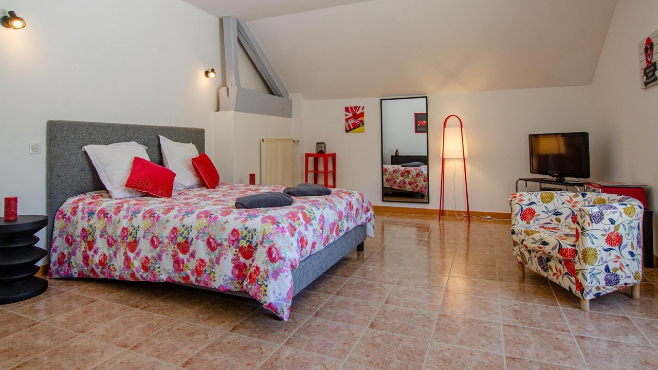 Photo of Bedroom in Saint-Hilaire-sous-Romilly