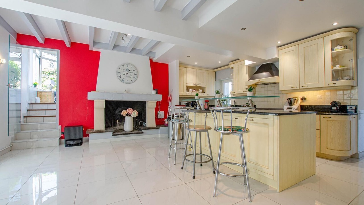 Photo of Kitchen in Saint-Hilaire-sous-Romilly