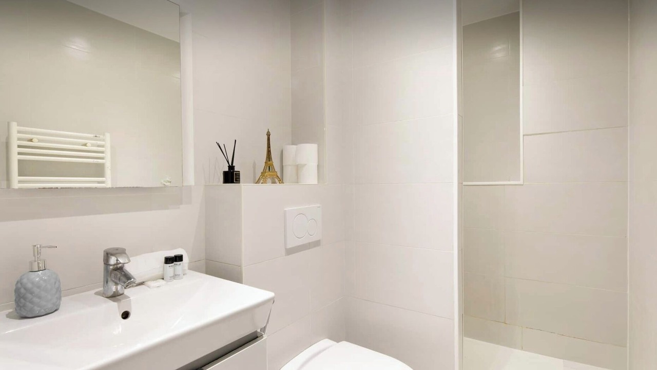 Photo of Bathroom in Chaillot
