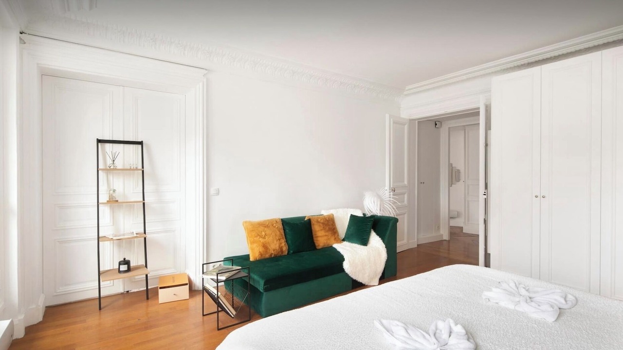 Photo of Bedroom in Chaillot