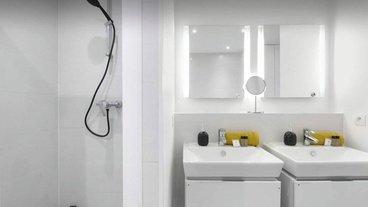 Photo of Bathroom in Chaillot