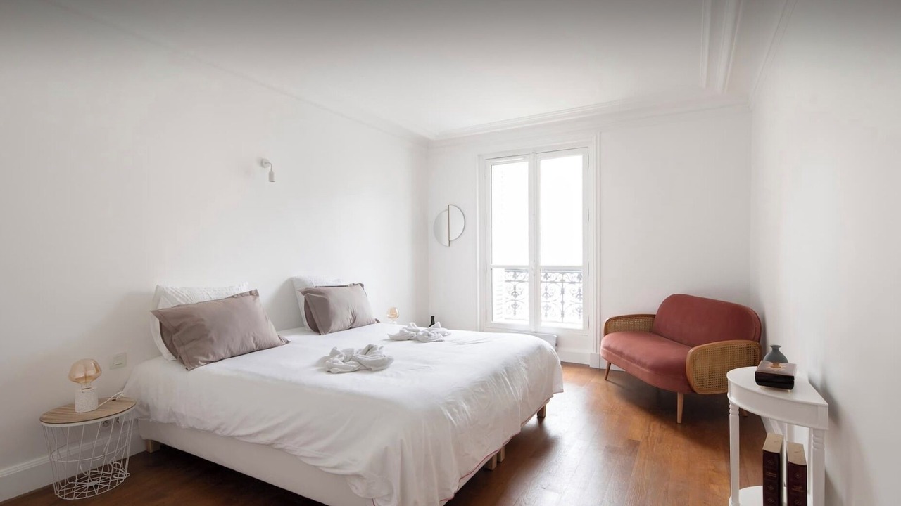 Photo of Bedroom in Chaillot