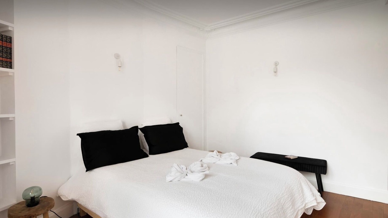 Photo of Bedroom in Chaillot