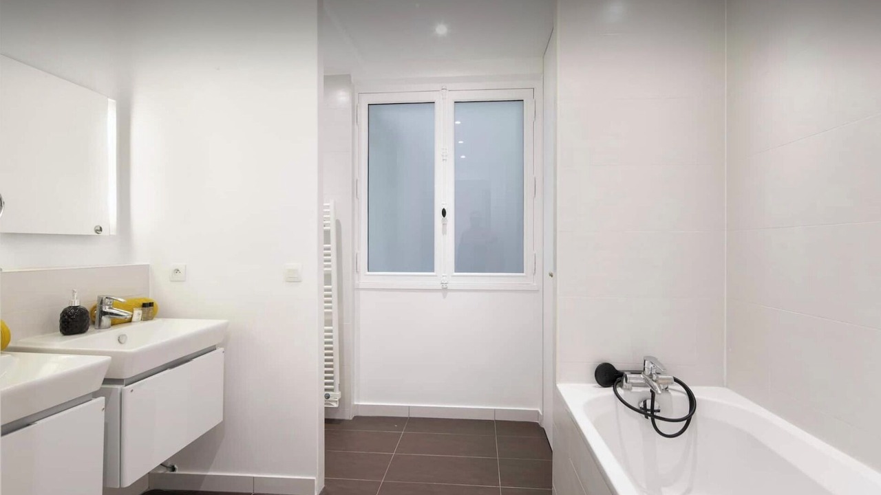 Photo of Bathroom in Chaillot