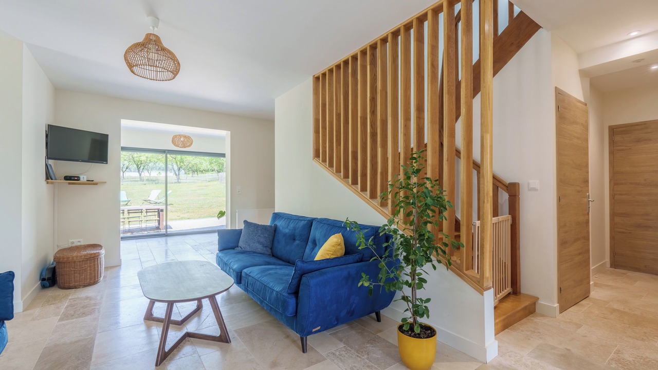 Photo of Livingroom in Saint-Benoit-sur-Seine