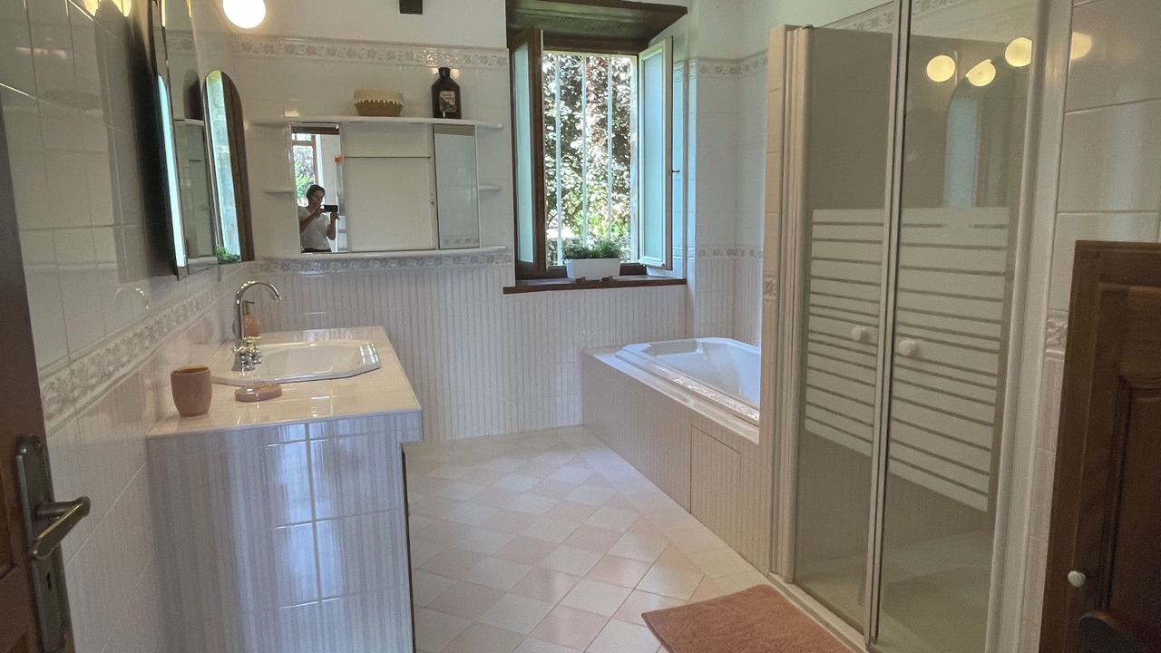 Photo of Bathroom in Sarragachies