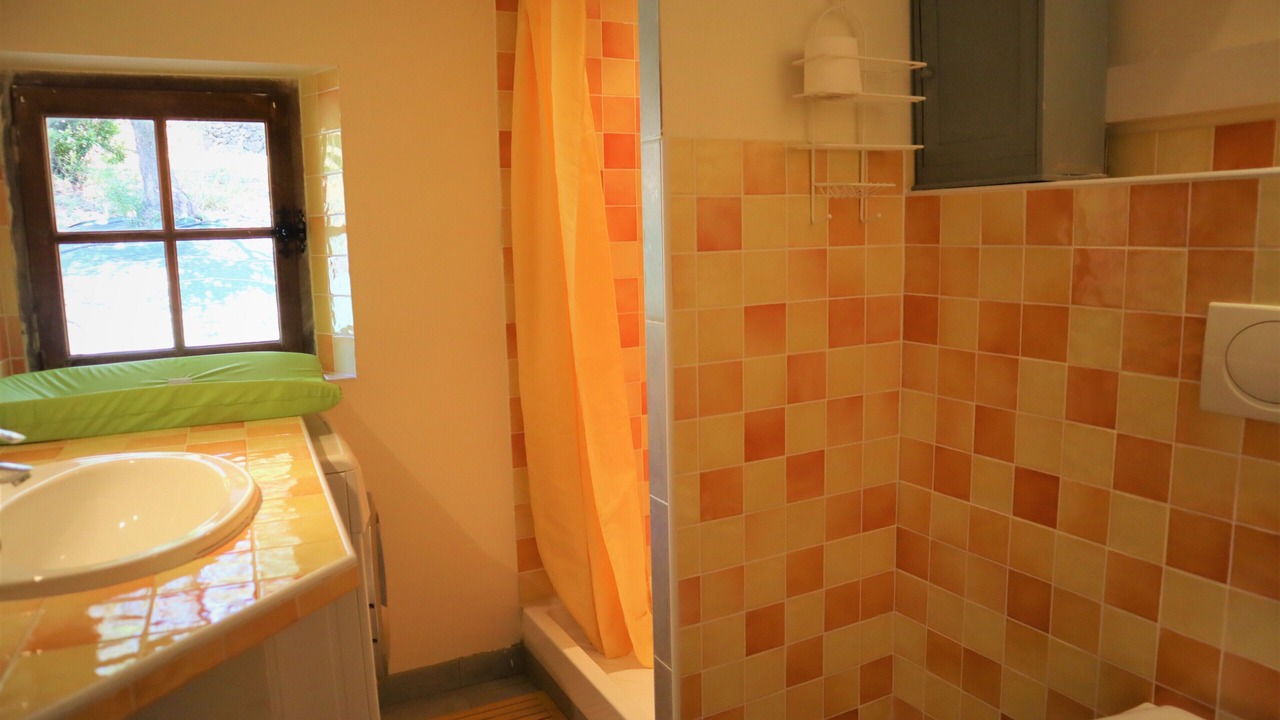 Photo of Bathroom in Le Beausset