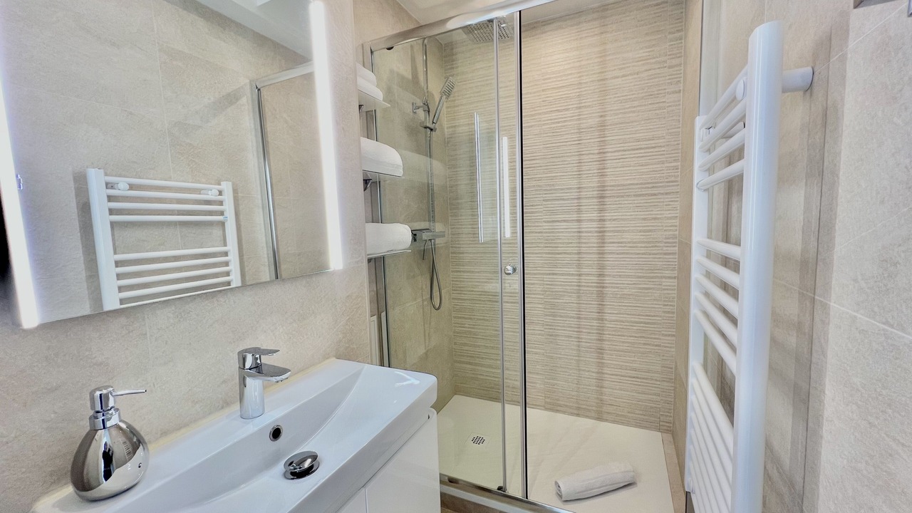 Photo of Bathroom in Menton