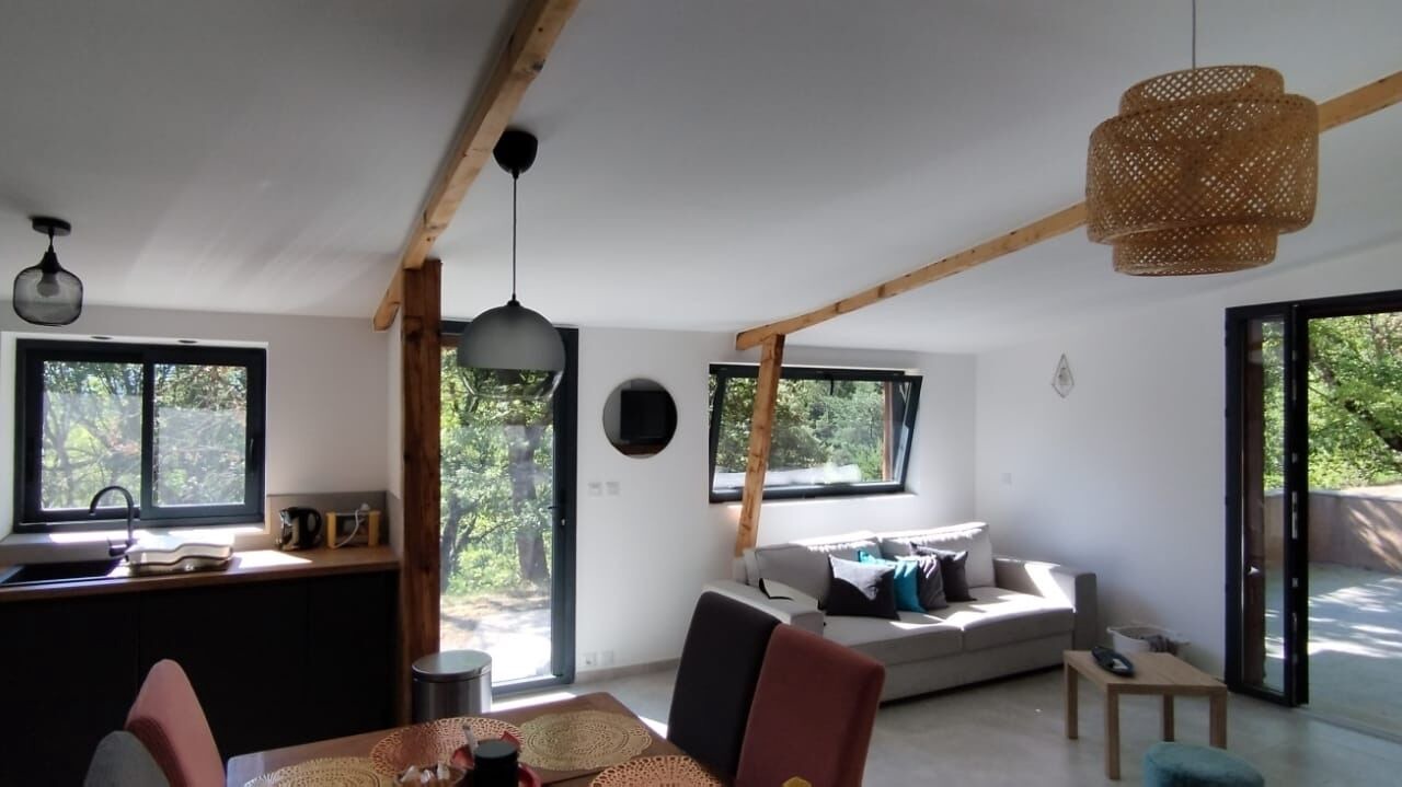 Photo of Livingroom in Champtercier