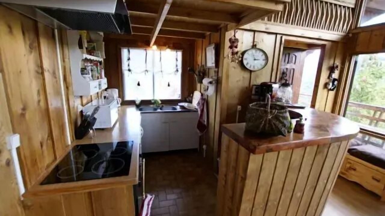 Photo of Kitchen in Enchastrayes