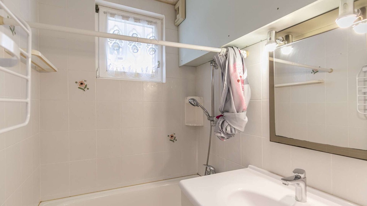 Photo of Bathroom in Esquieze-Sere