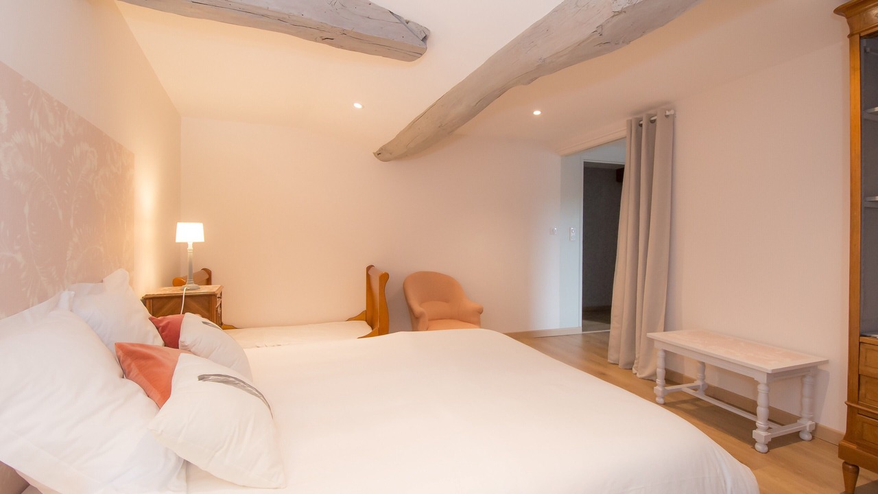Photo of Bedroom in Saint-Amand-sur-Fion