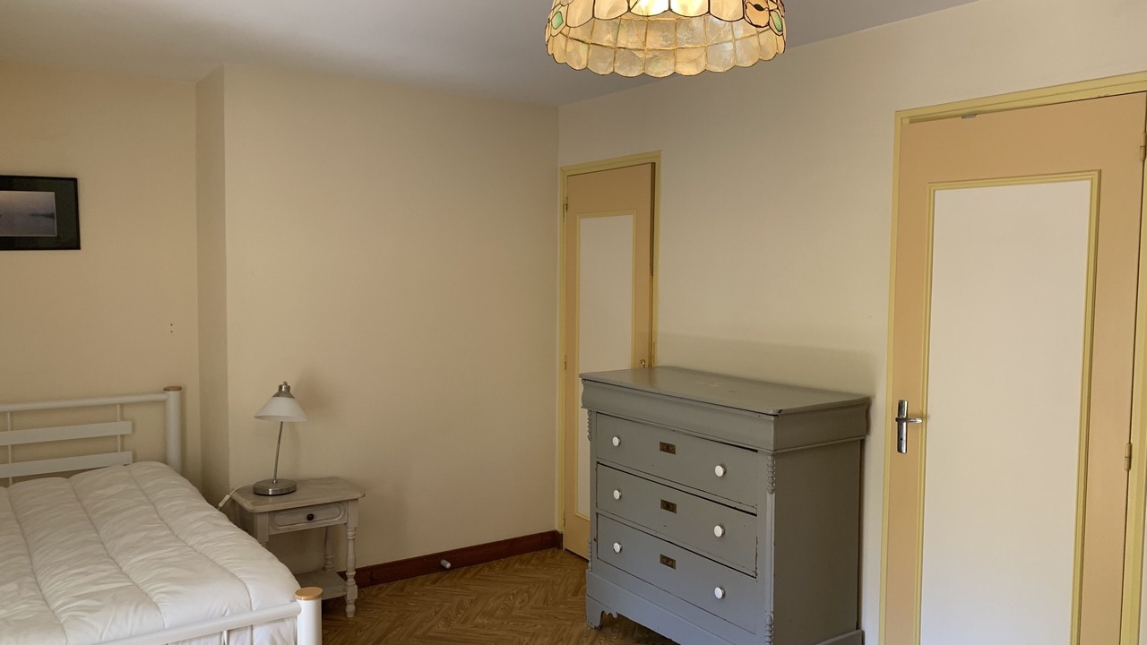 Photo of Bedroom in Cite
