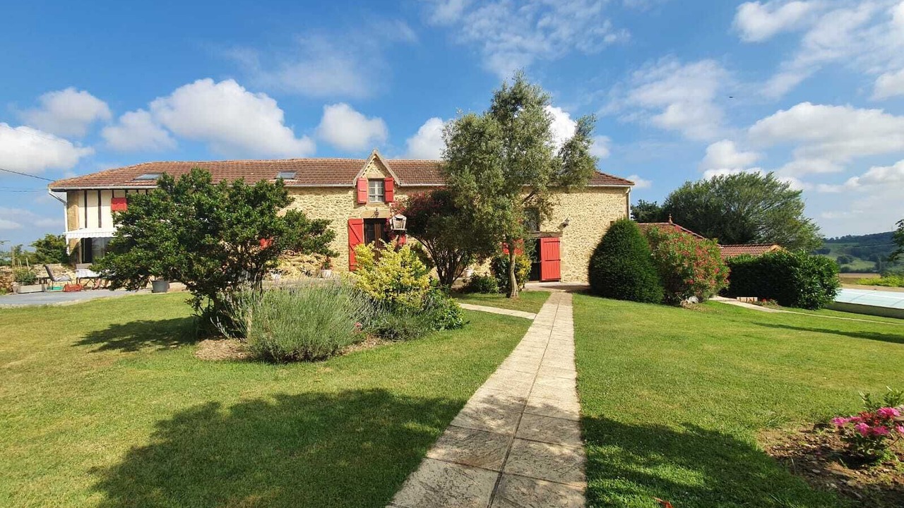 Photo of Outdoor in Beaumarches