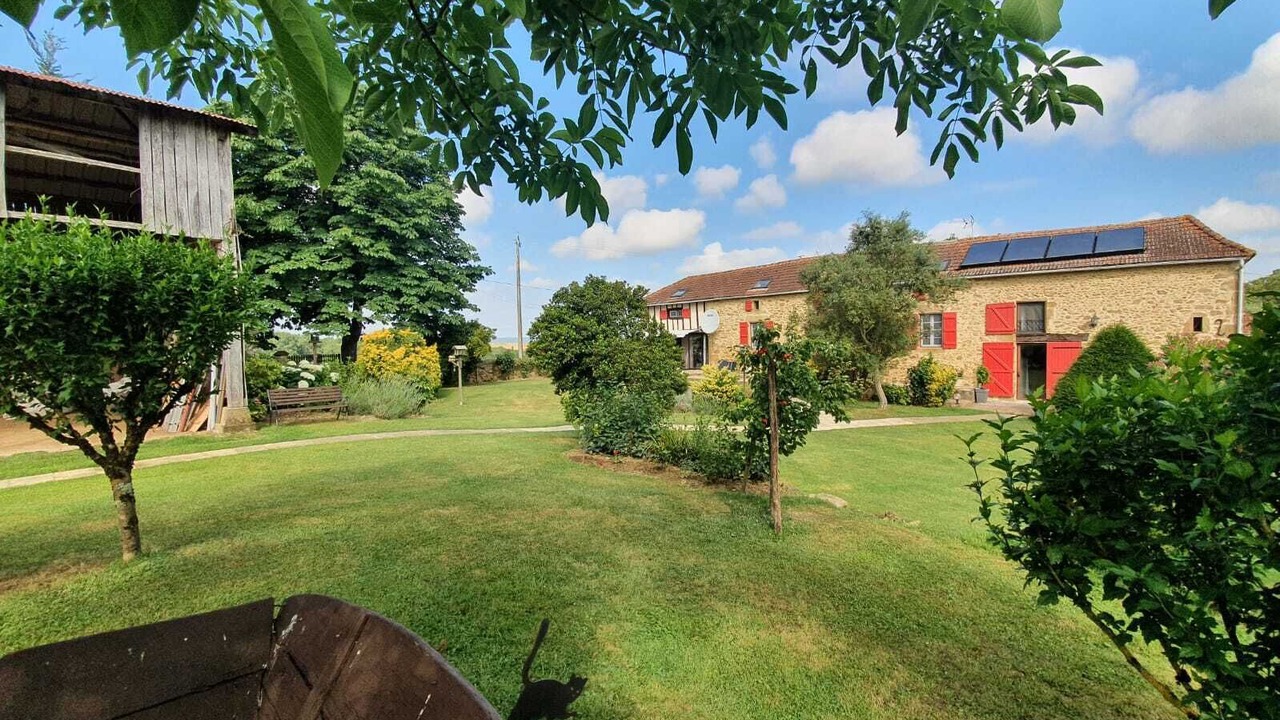 Photo of Outdoor in Beaumarches