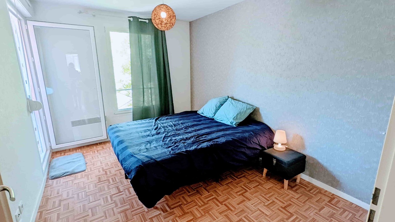 Photo of Bedroom in Saint-Julien-les-Villas