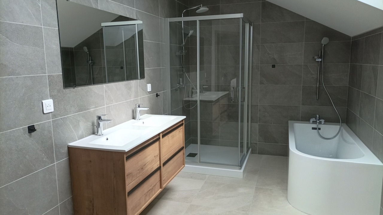Photo of Bathroom in Mesnil Sous Les Cotes