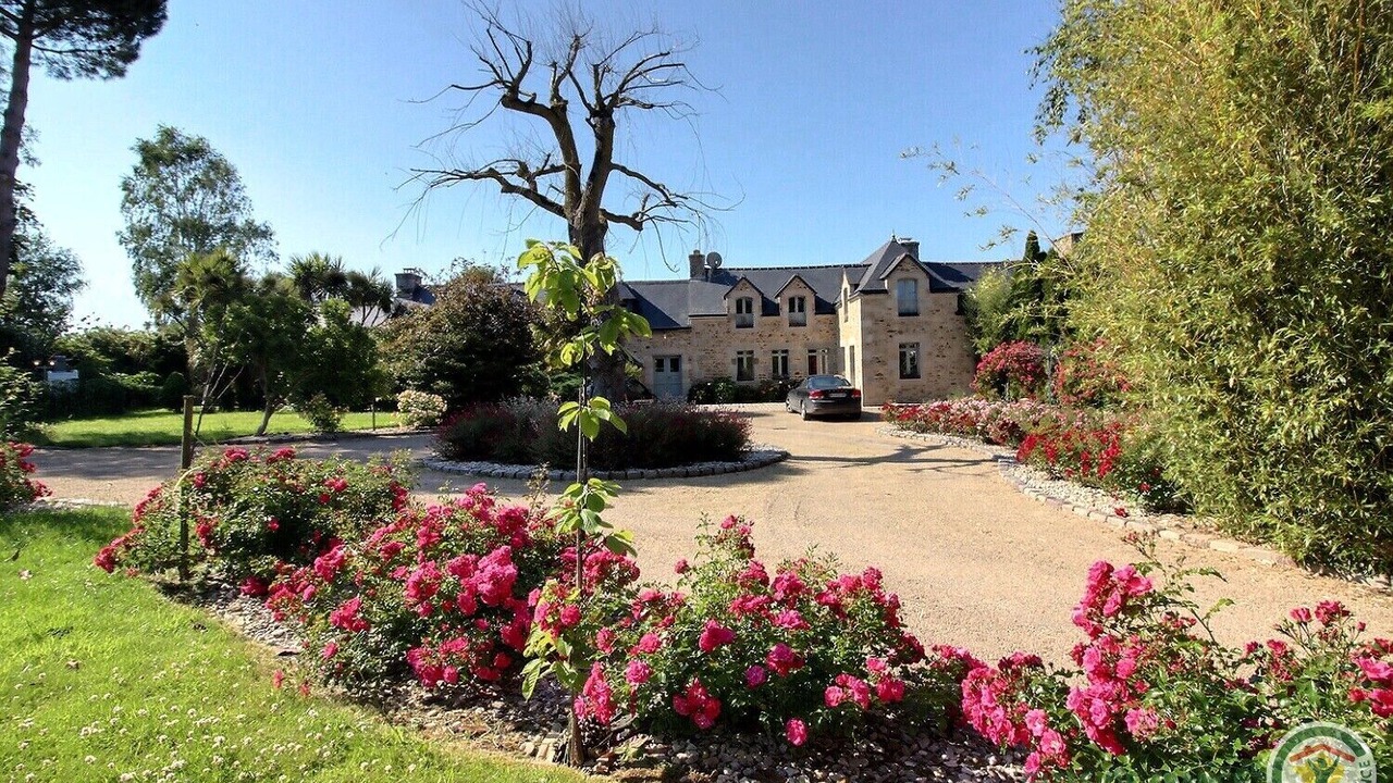 Photo of Outdoor in Plelo