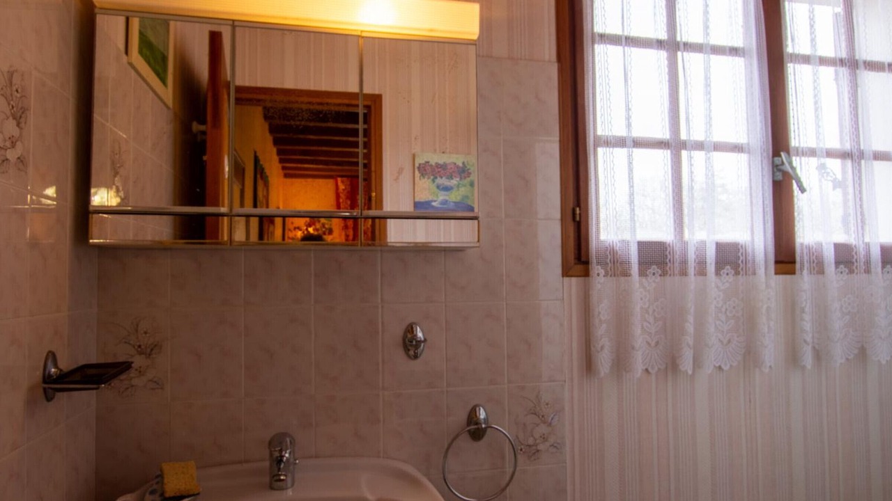 Photo of Bathroom in Le Change