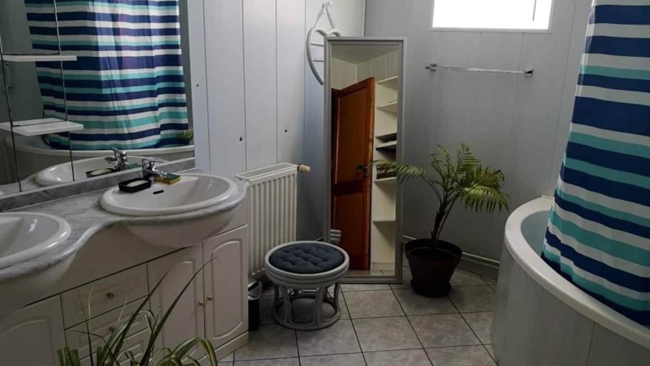Photo of Bathroom in Corseul