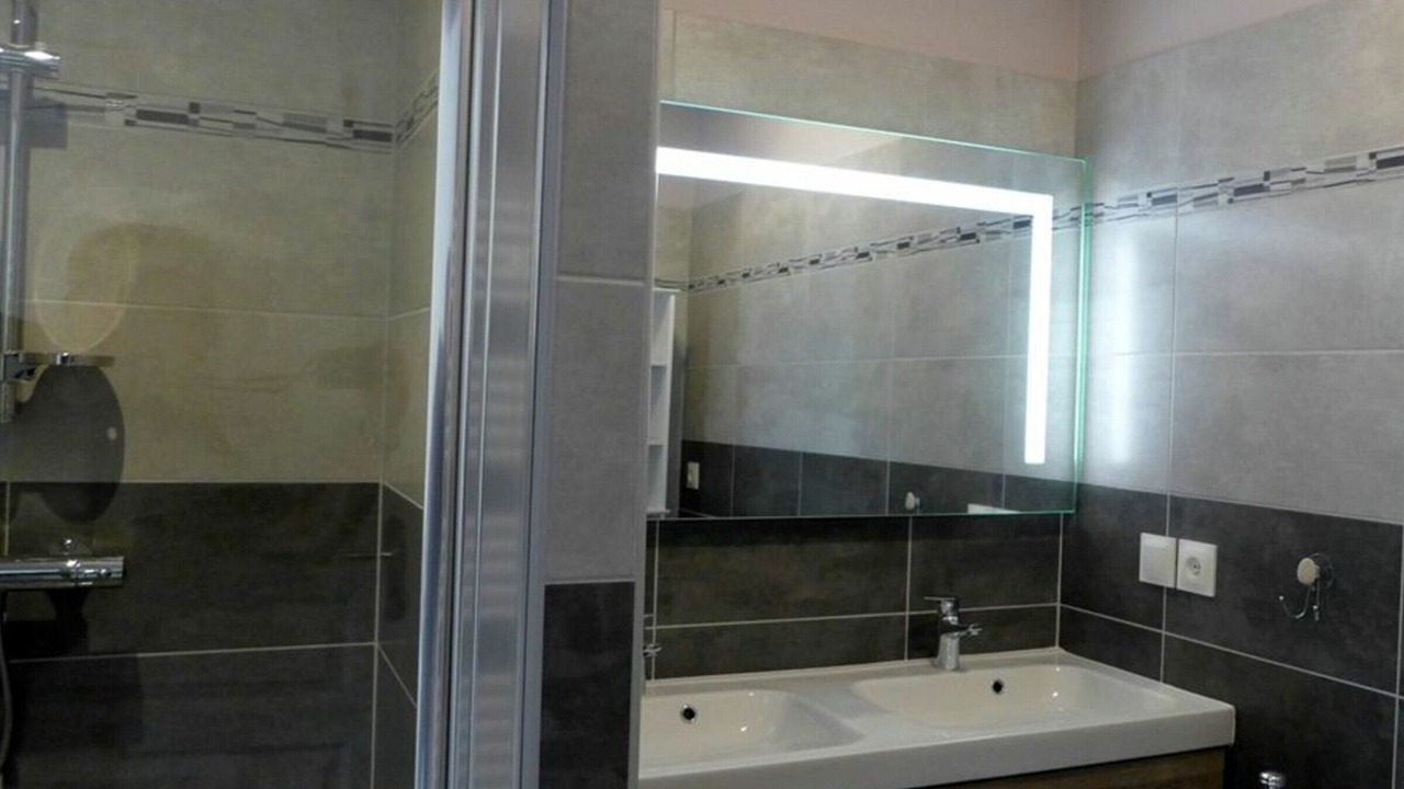 Photo of Bathroom in Foulain