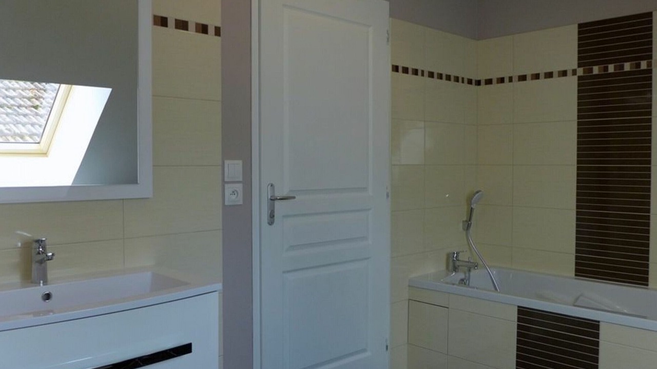 Photo of Bathroom in Foulain