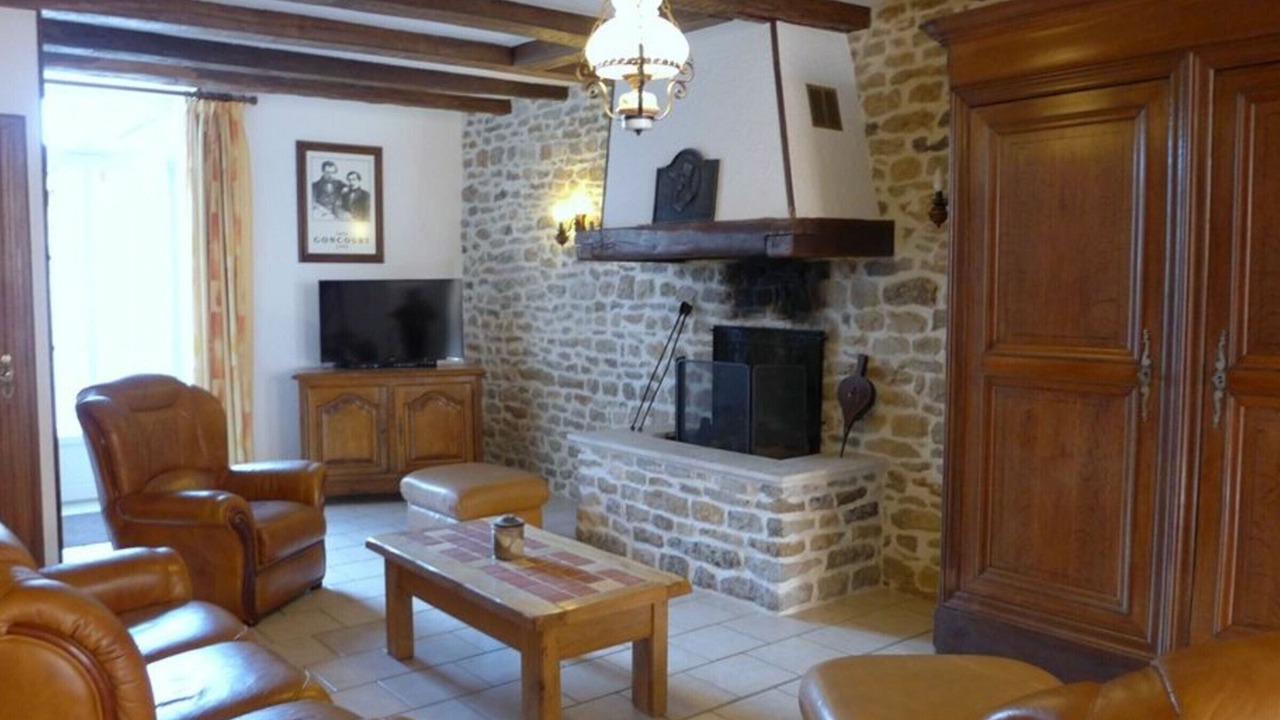 Photo of Livingroom in Goncourt